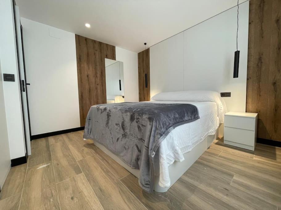 Apartment Mk77 Serrano 33 *