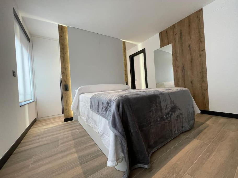 Apartment Mk77 Serrano 33 *