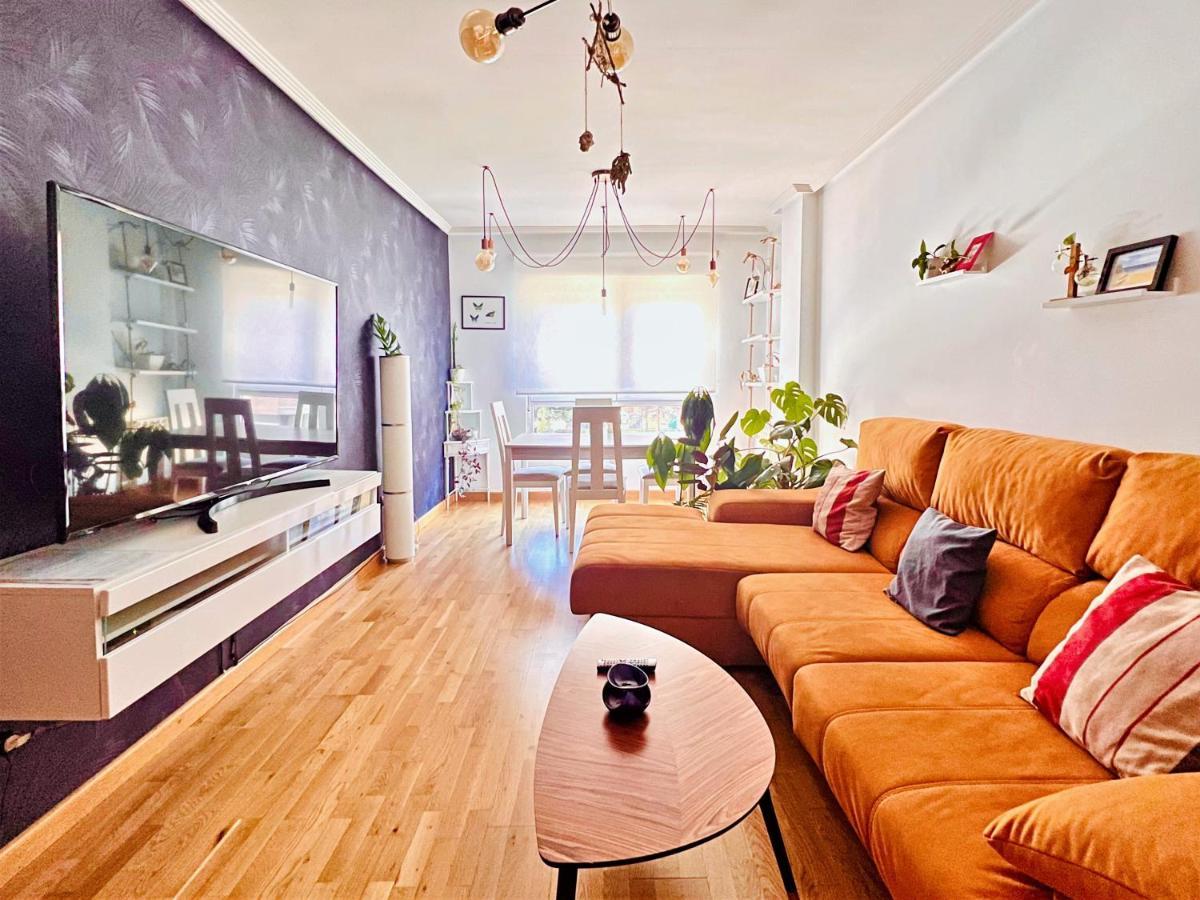 Housingleon- Casa Oliva Con Garaje Apartment Leon