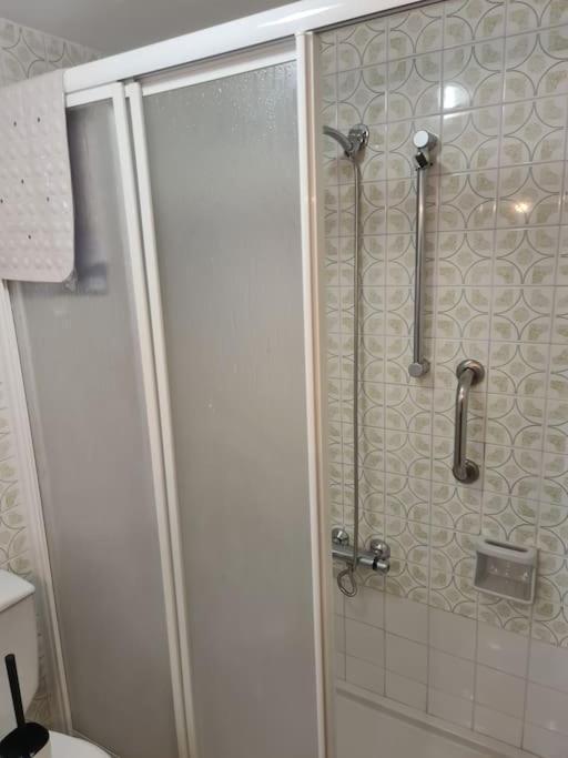 Perforaciones Y Rozas Fernandez Suarez Sl Apartamento *