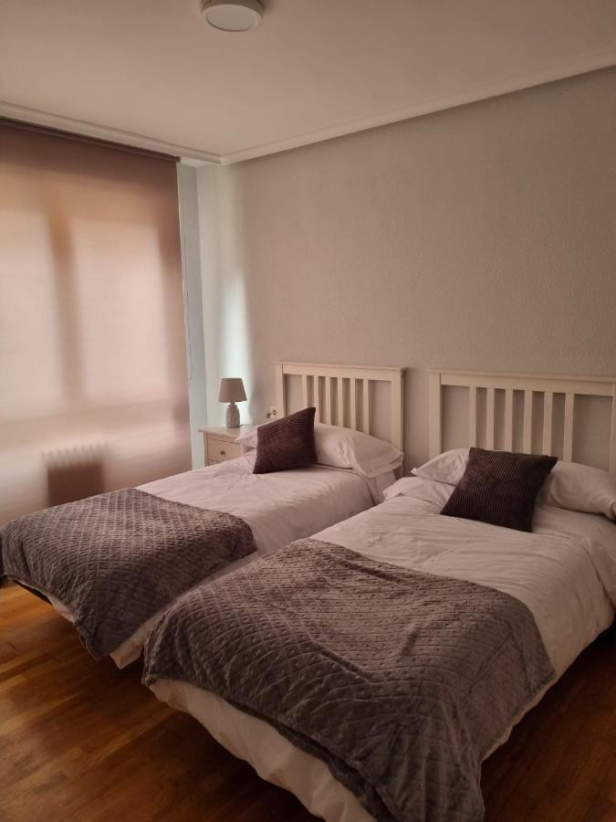 Vivienda Silvia Renfe Apartment Leon