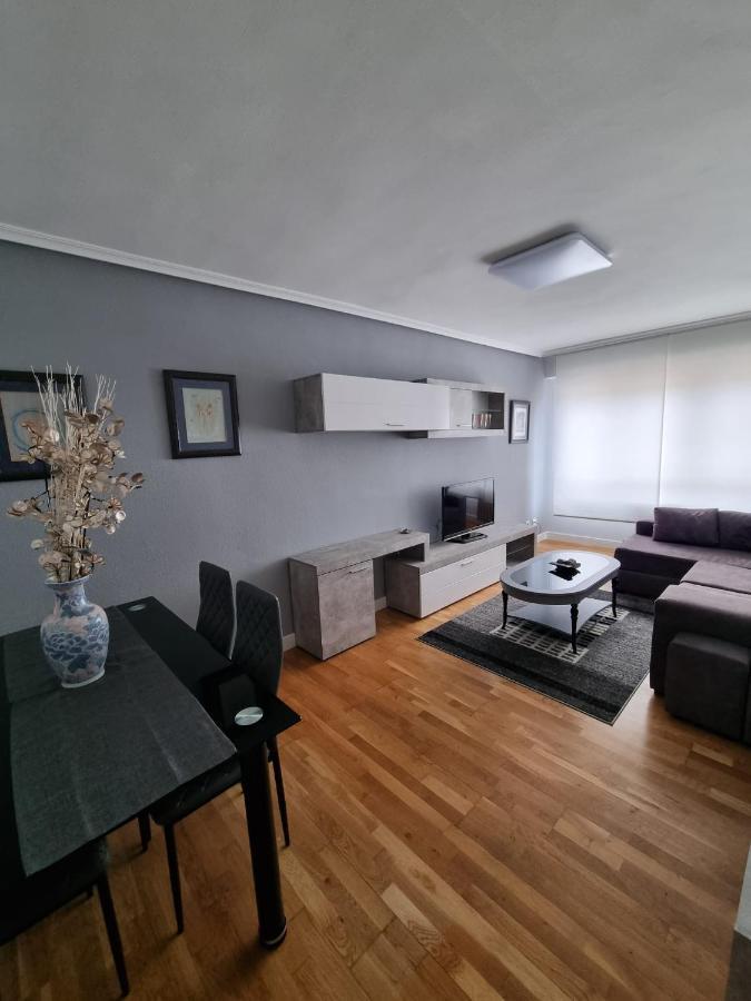 Vivienda Silvia Renfe *