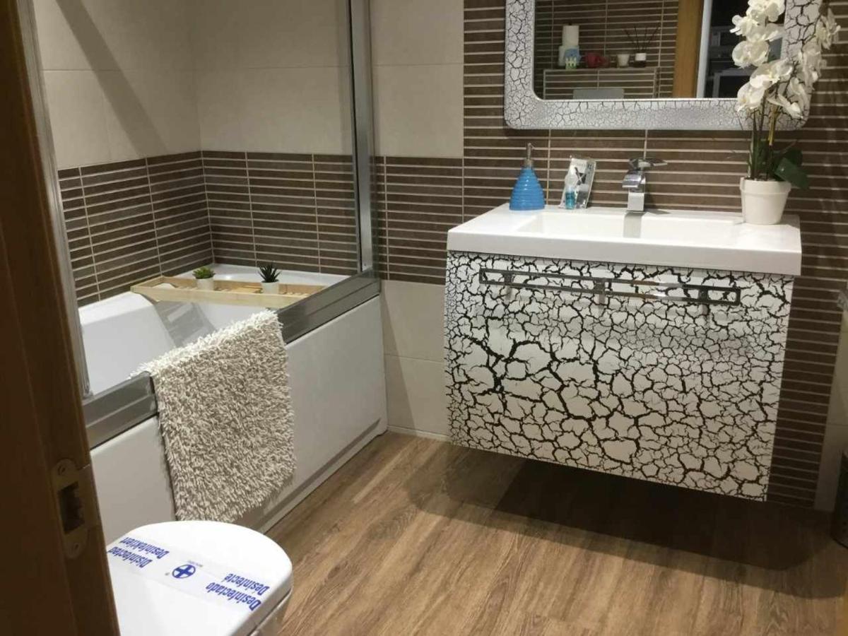 Gran Piso Alto Luzdiseno Centrico Con Garaje Apartment Leon