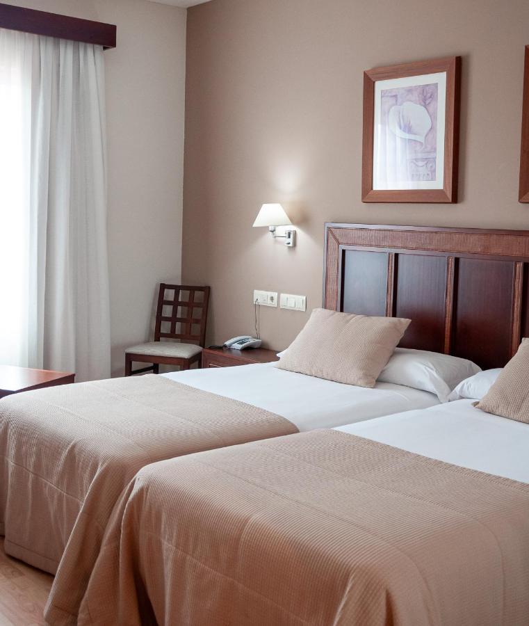 Santiago 4* León