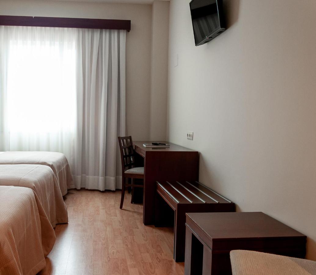 Santiago 4*