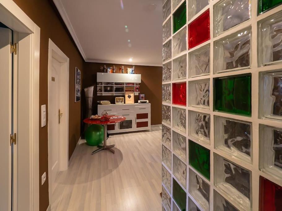 Pop Gallery