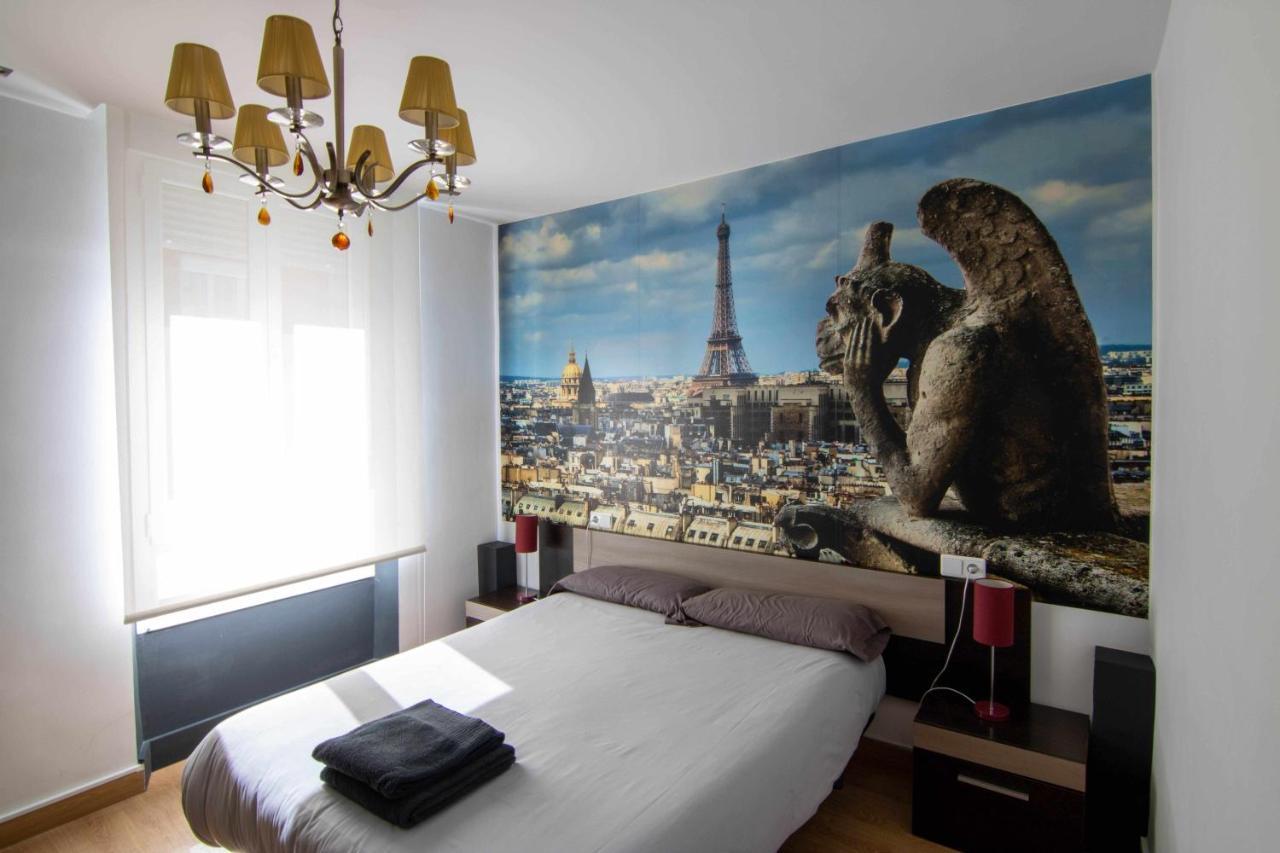 Paris * Leon
