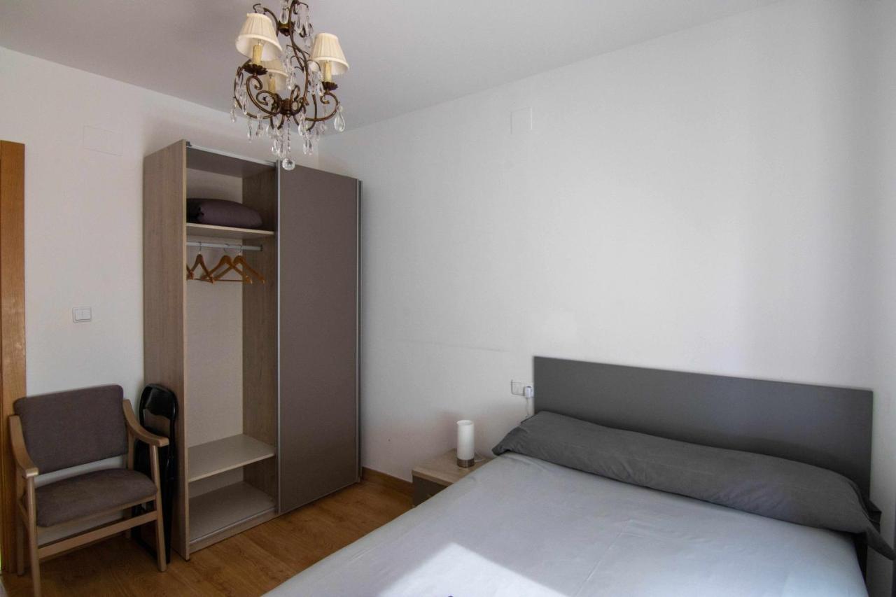 Paris Apartahotel *
