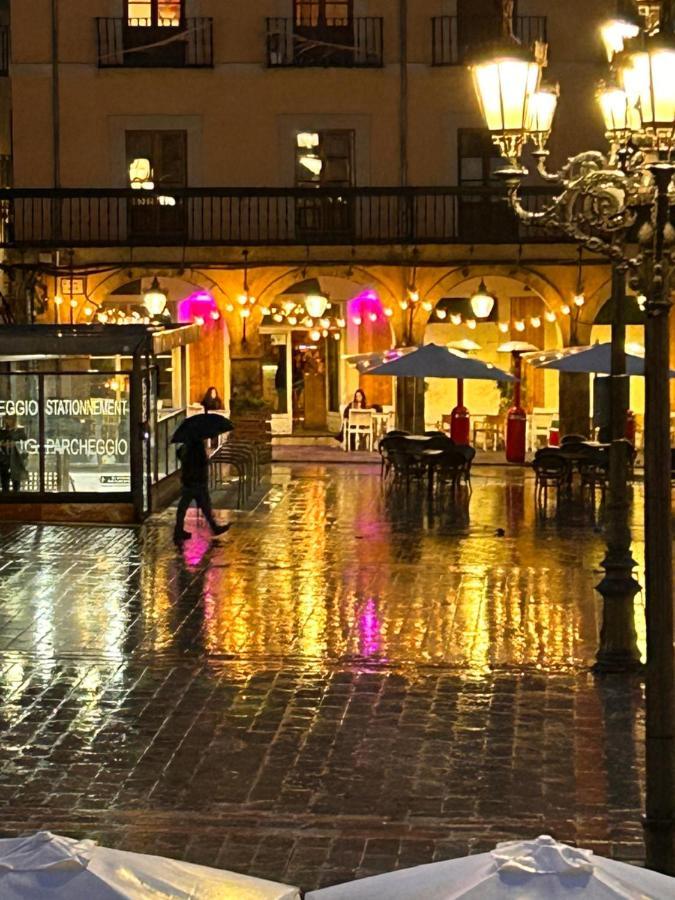 Plaza Mayor - Bohemia Guest house Leon