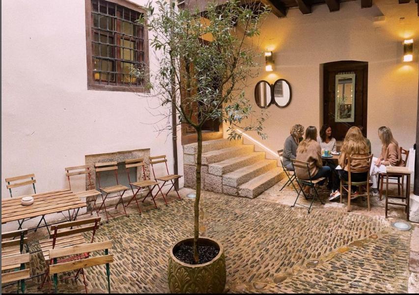 Quartier Jabalquinto Hostal *