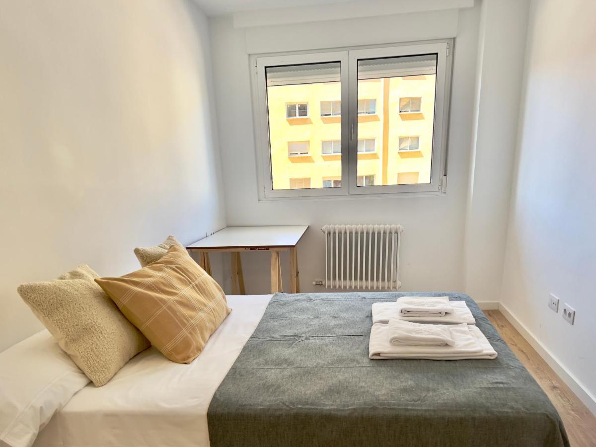 Housing Ana Mogas Con Garaje Apartamento León