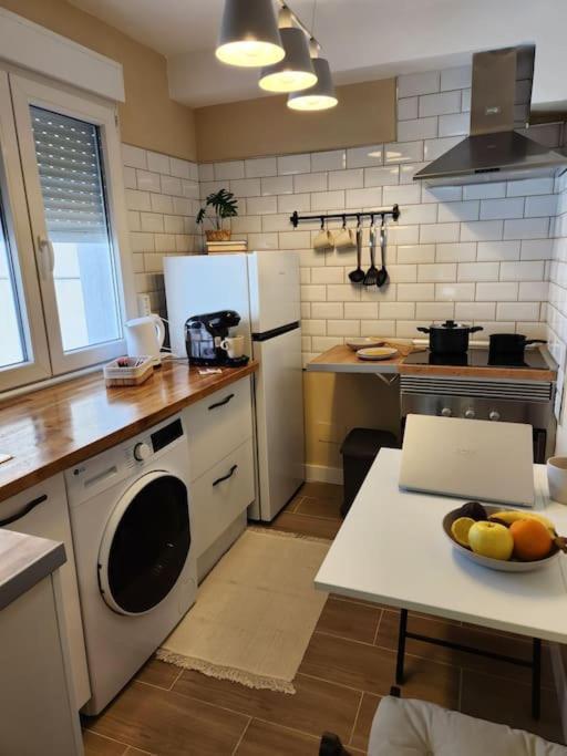Moderno Cerca Del Centro En Apartamento *