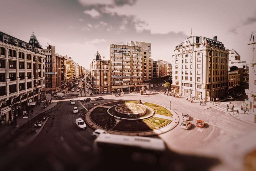 Occidental Alfonso V Hotel 4*