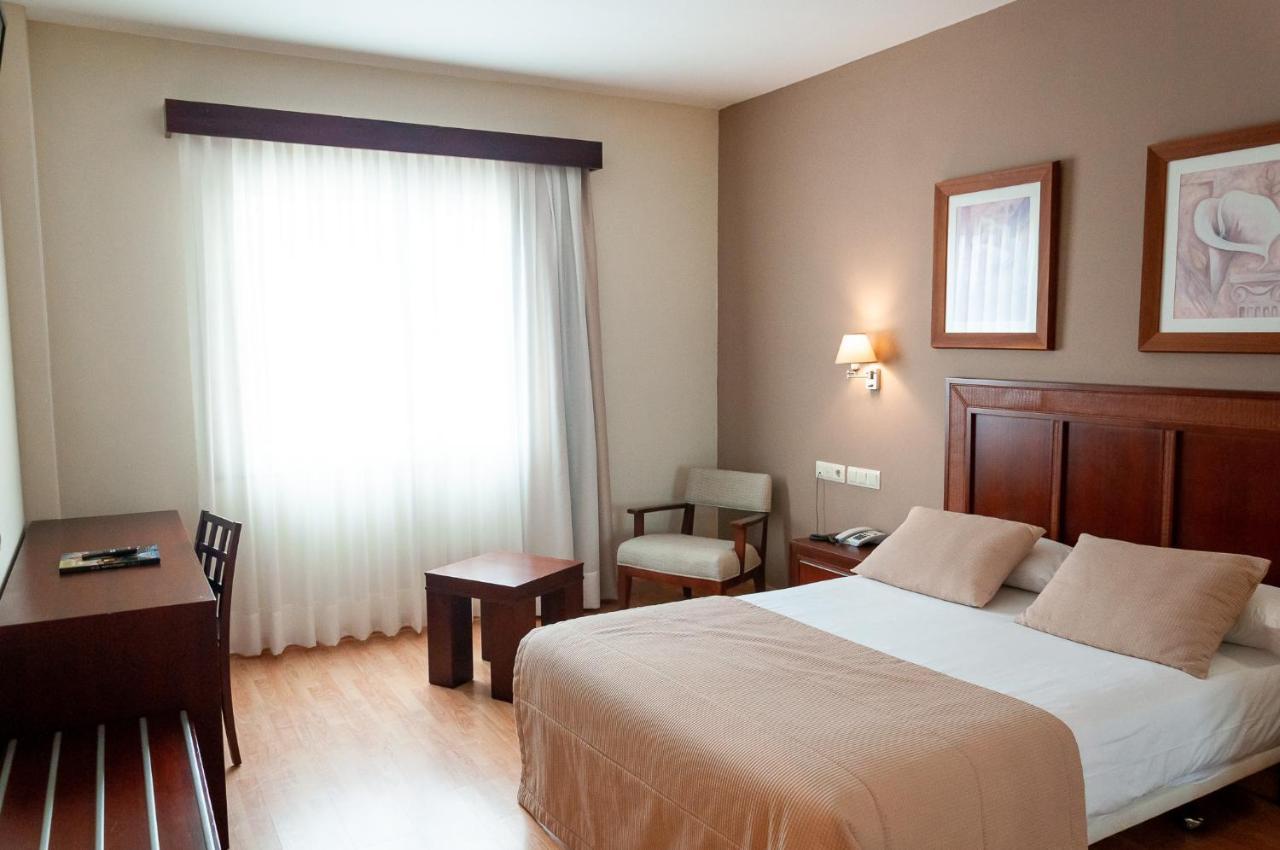 Hotel Santiago 4*