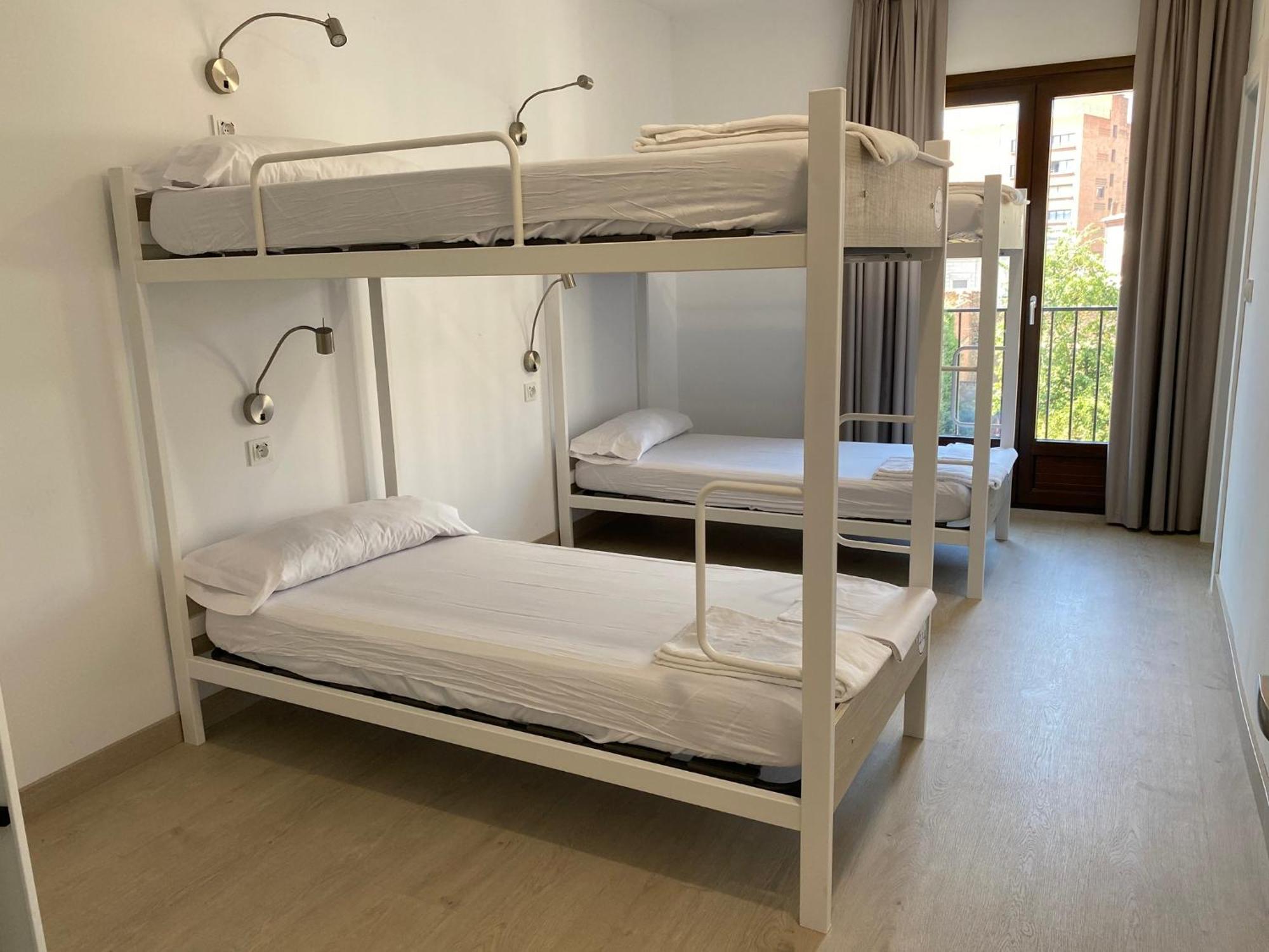 Palacio Real Hostel *