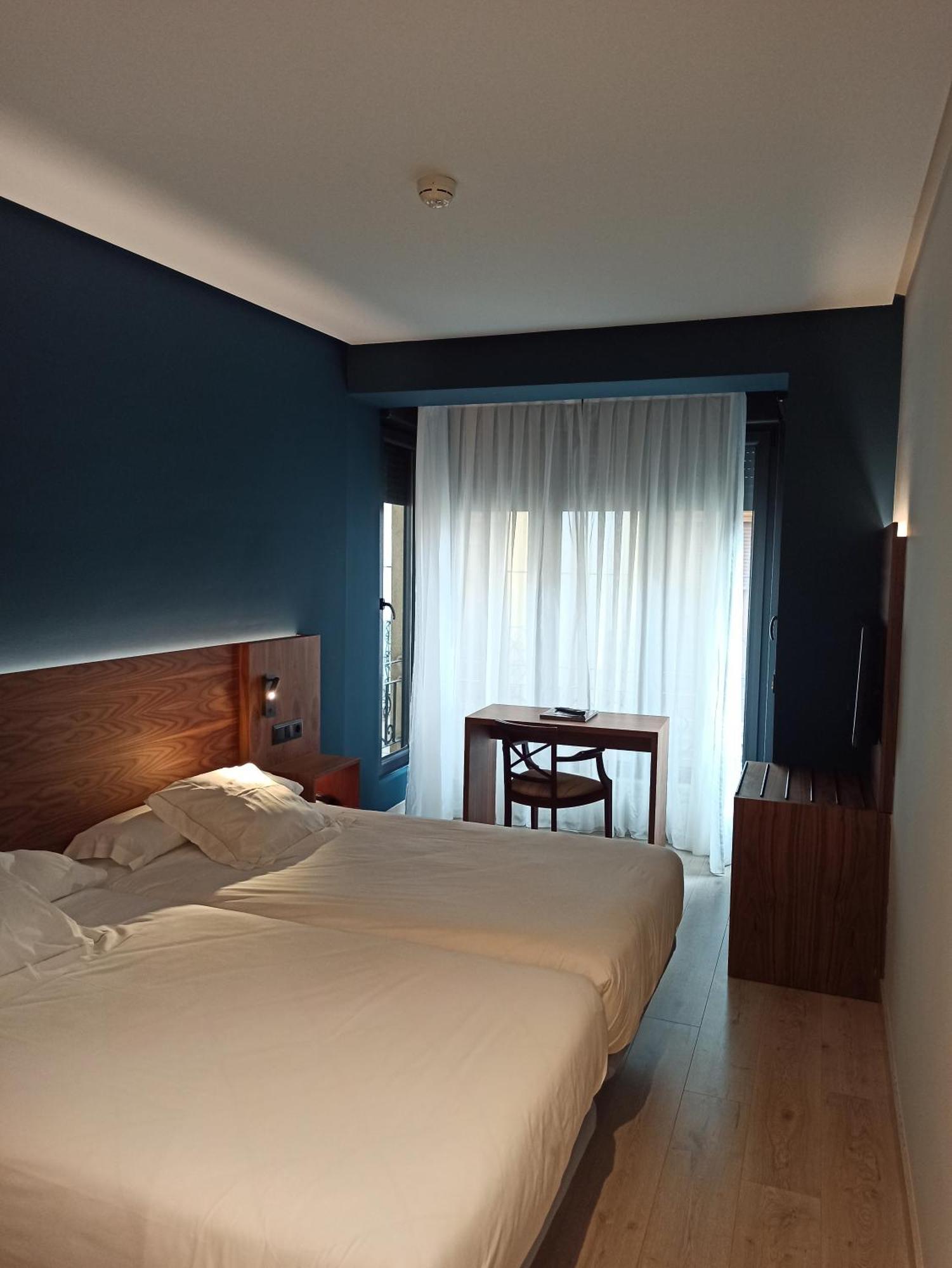 Arva Paris