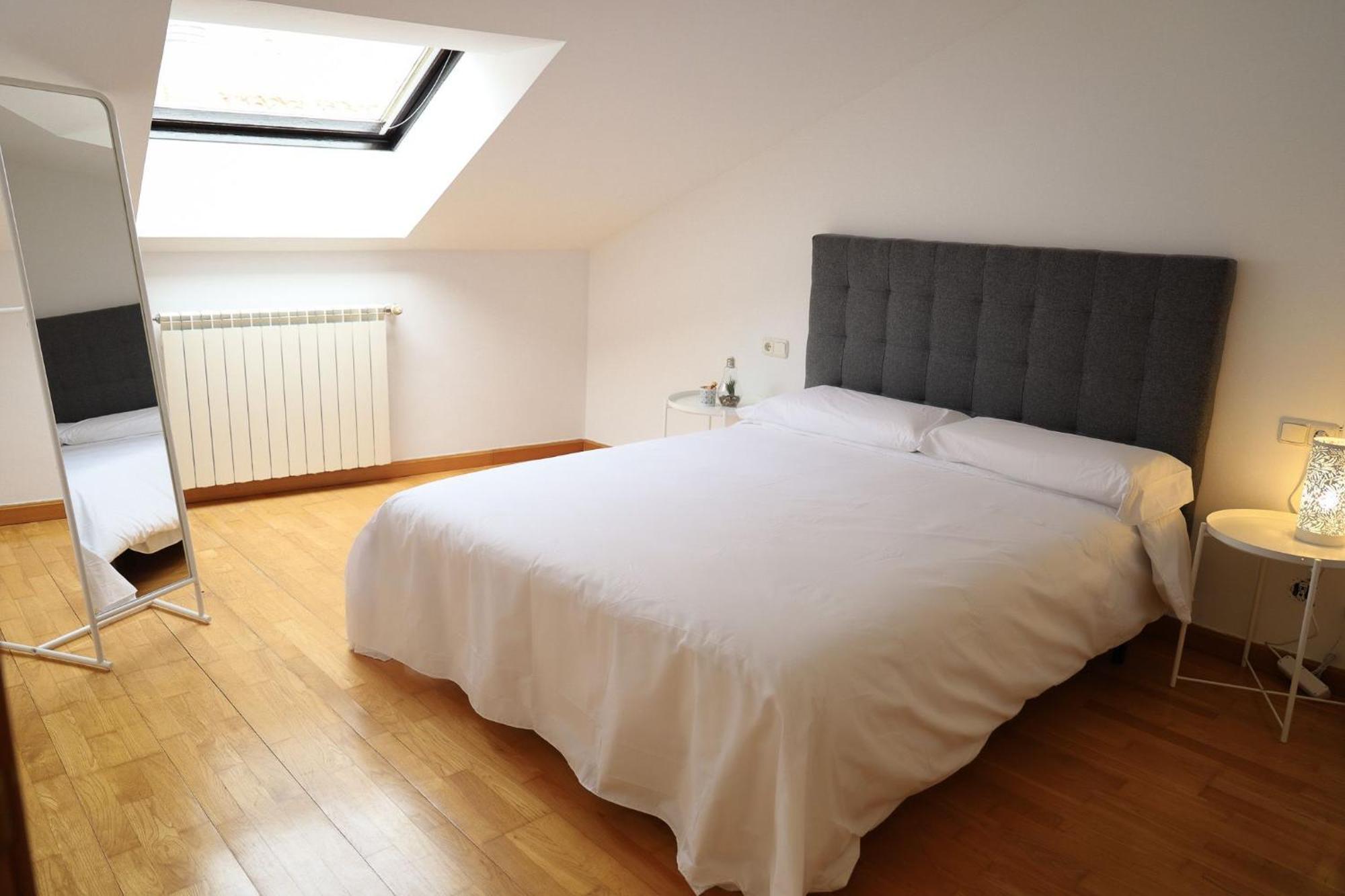 Apartamento 33 Pasos Catedral 3 *