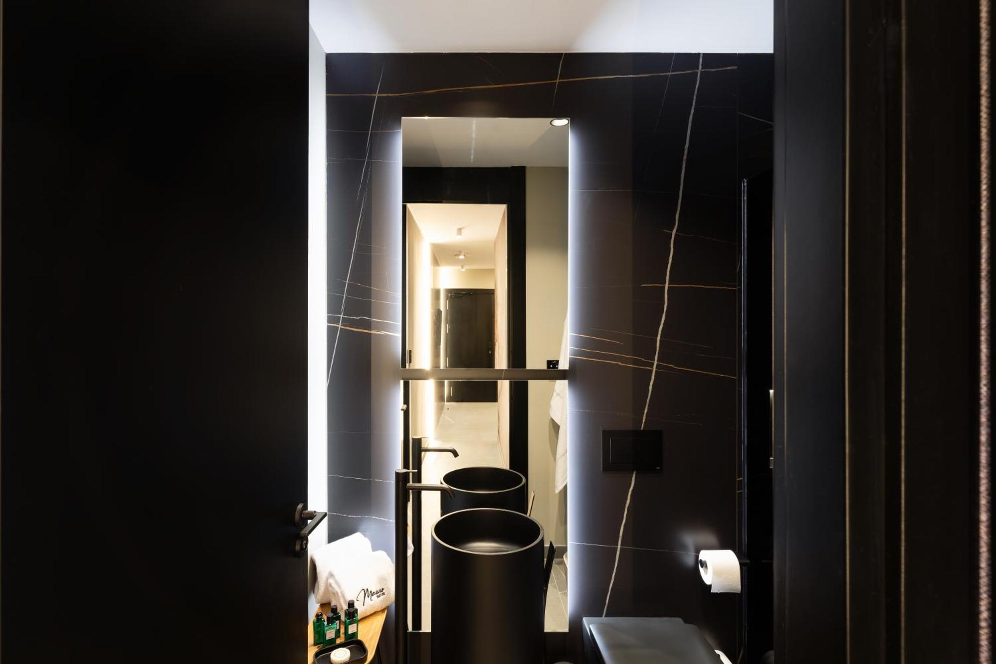 Mauro Apartahotel