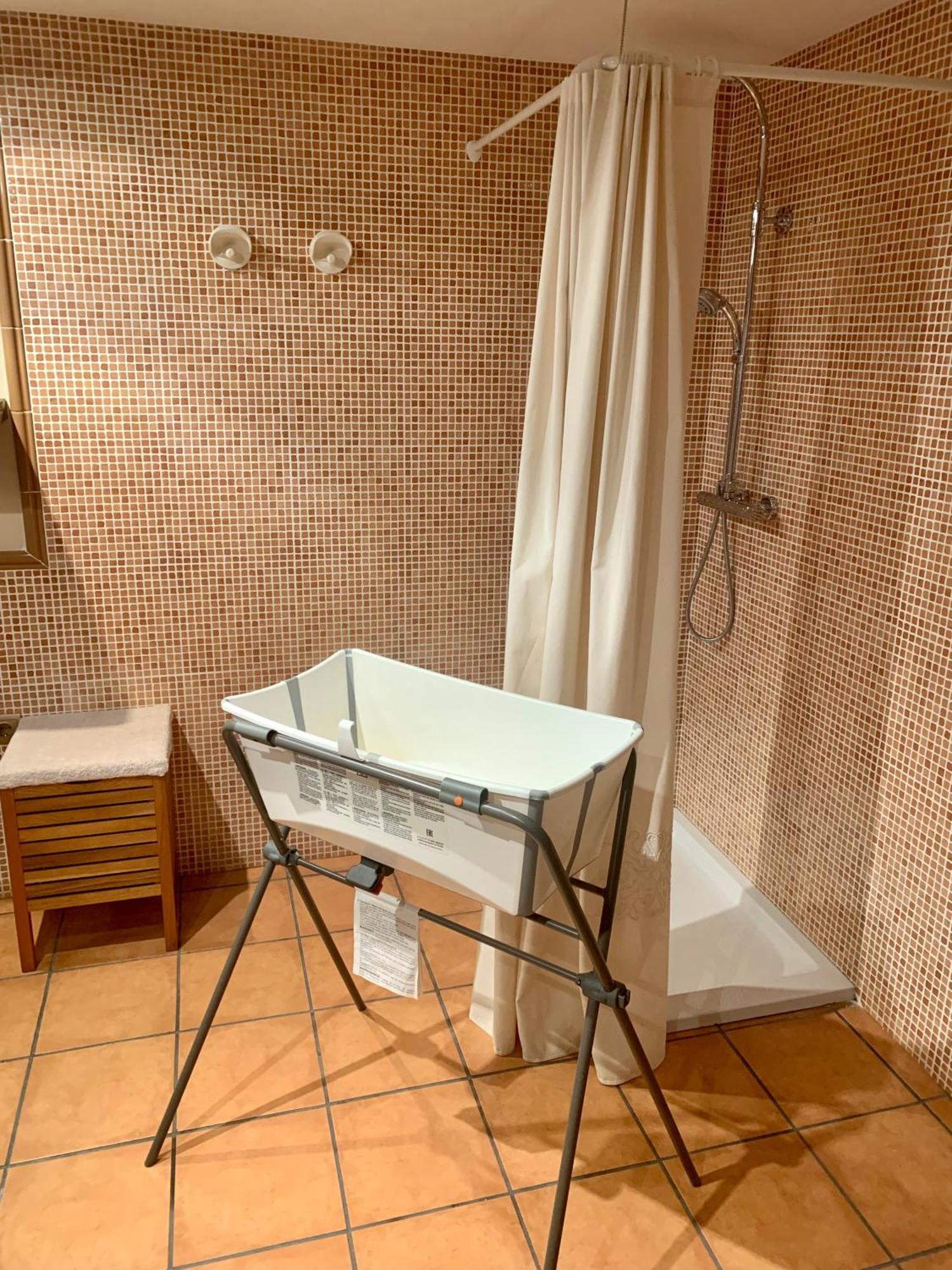 Casa Palomera - Casa Completa Con Jardín, Gimnasio Y Garaje Privados * León