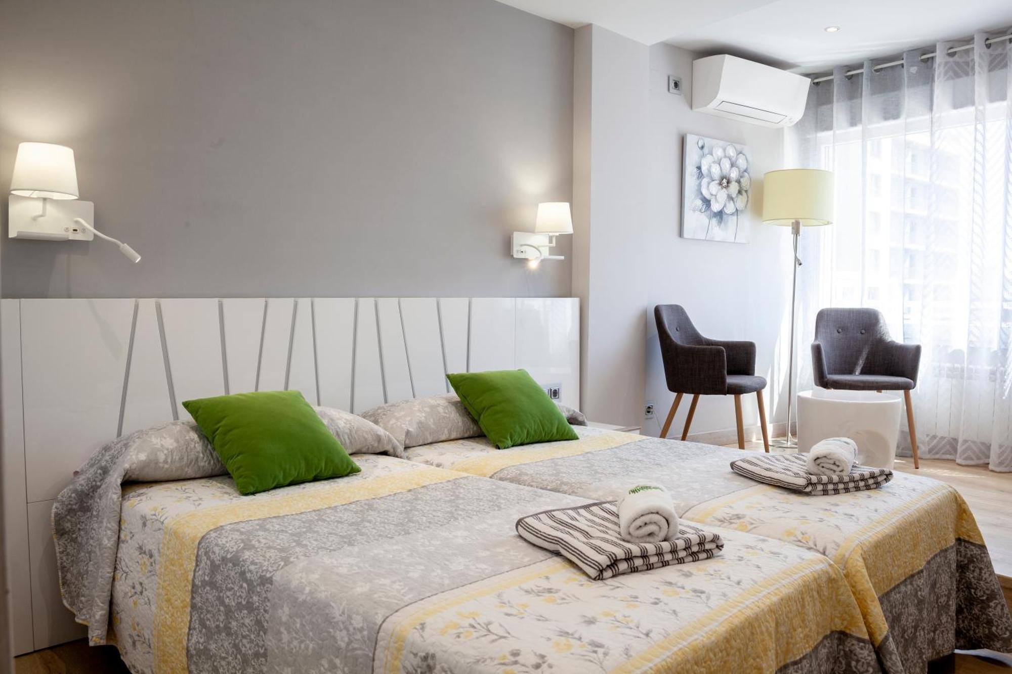 Apartment Burgo Nuevo Atico De Lujo En Pleno Centro Con Terraza Y Vistas - Leonapartamentos Leon