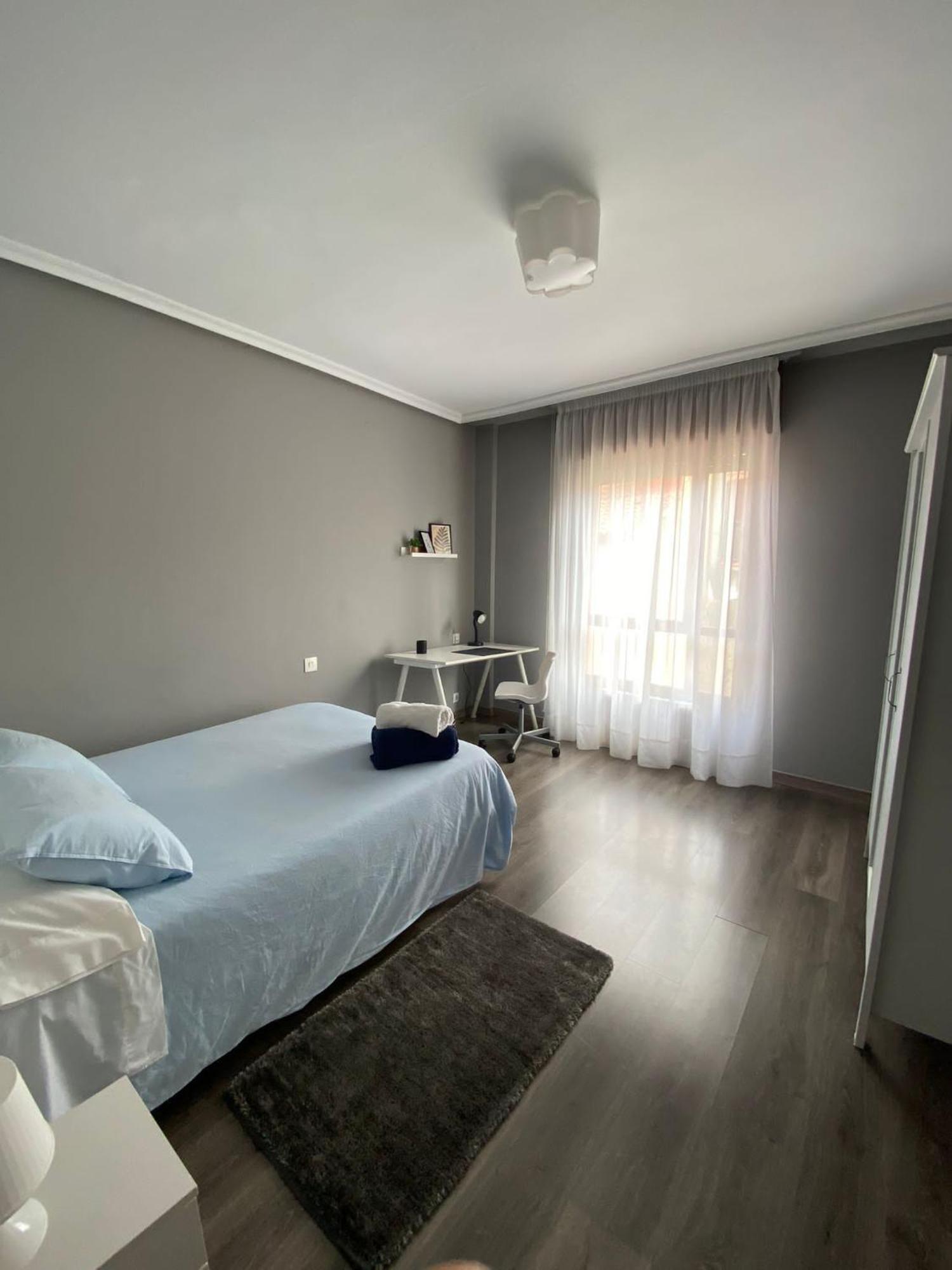 Misericorde I By Aroom - Vut Le 566 * Leon