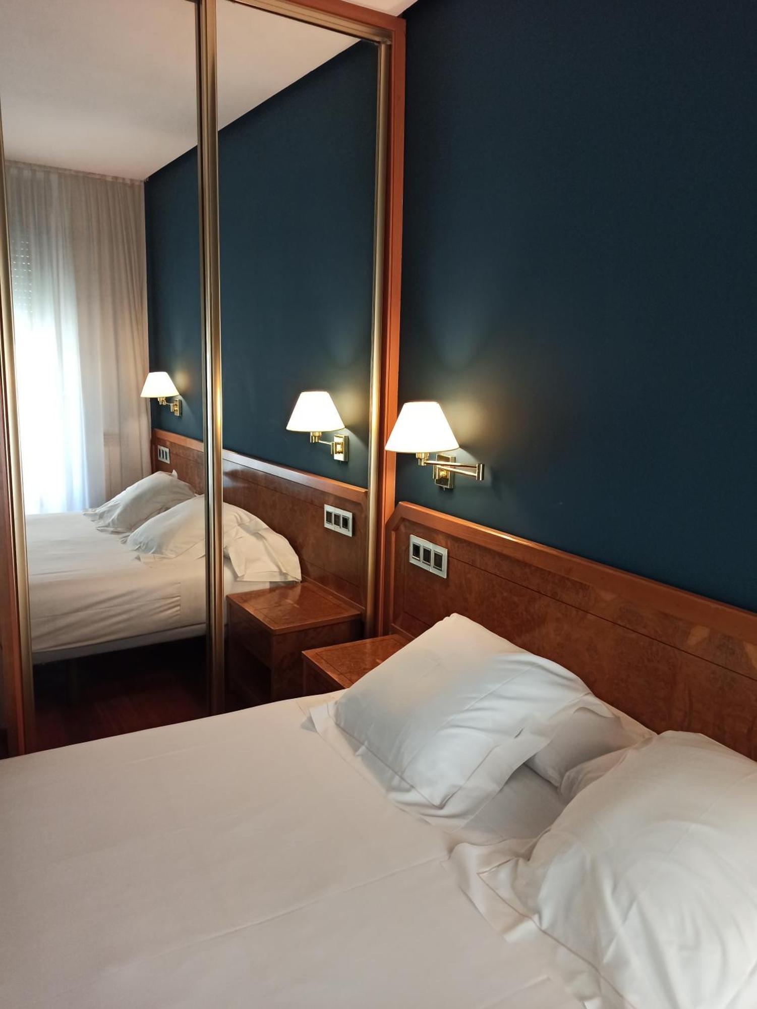 Hotel Arva Paris 3*