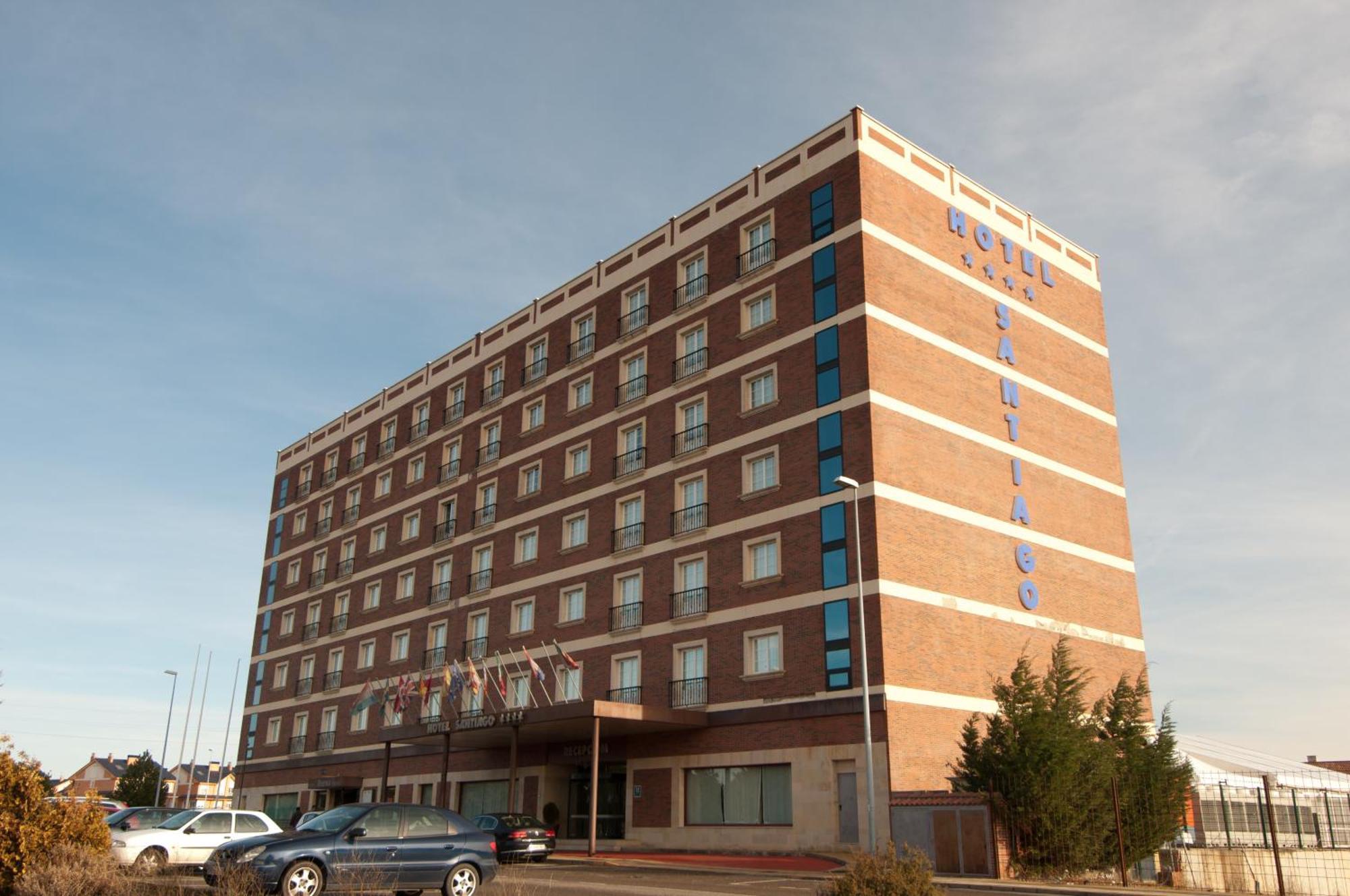Hotel Santiago León