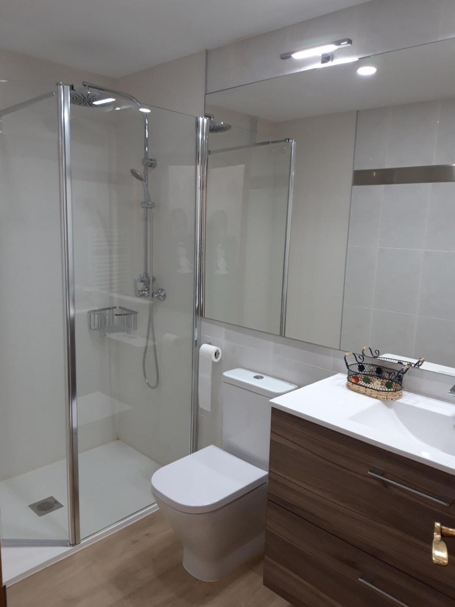 Hermanos Montana I - Precioso Exterior Apartamento León