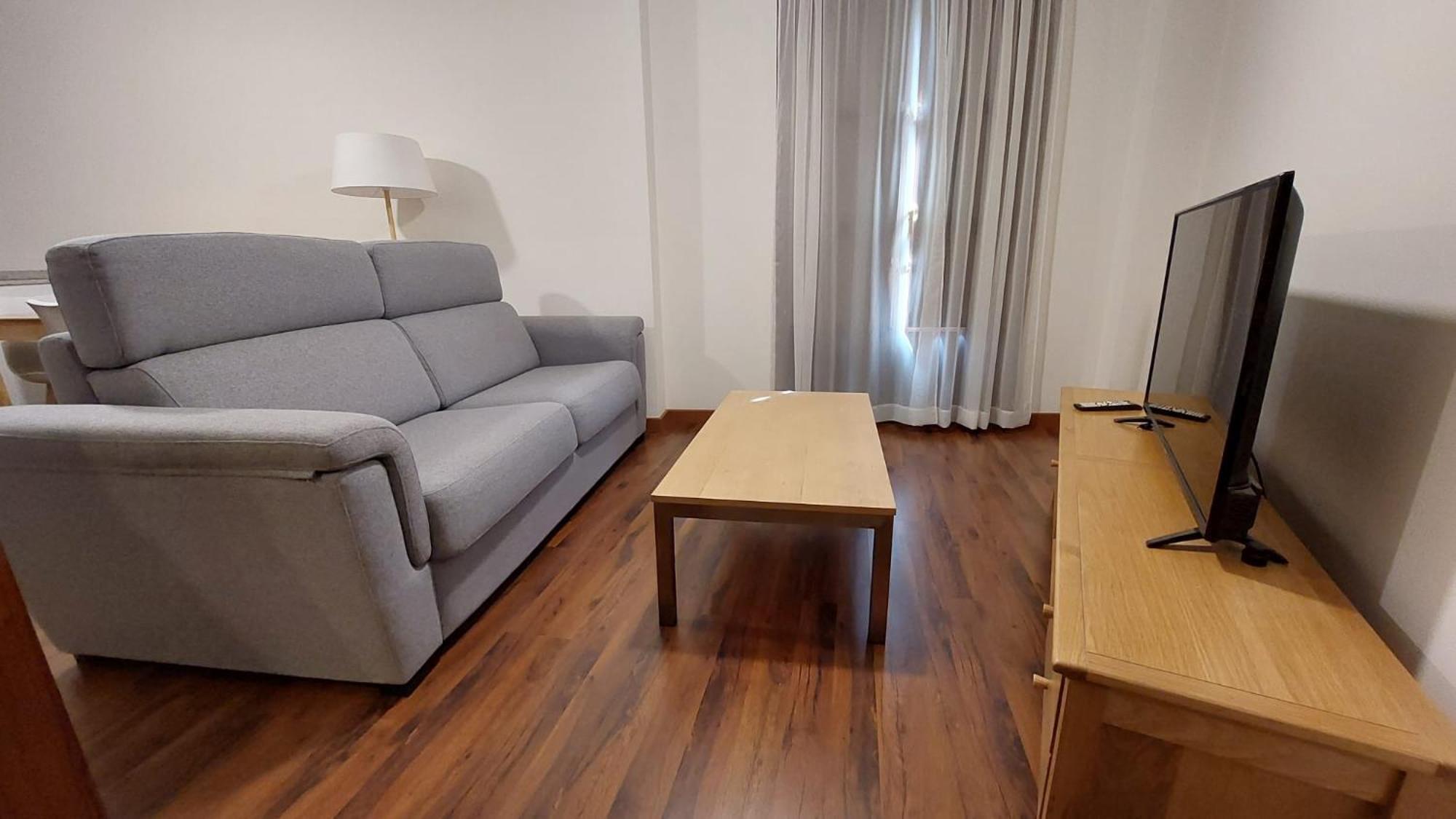 Apartamento Palacio Real 2b