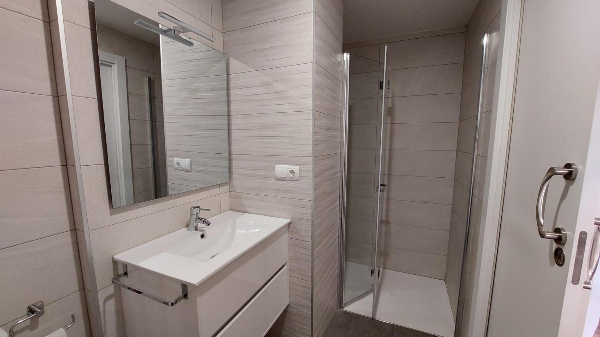 Apartamento Palacio Real 2b