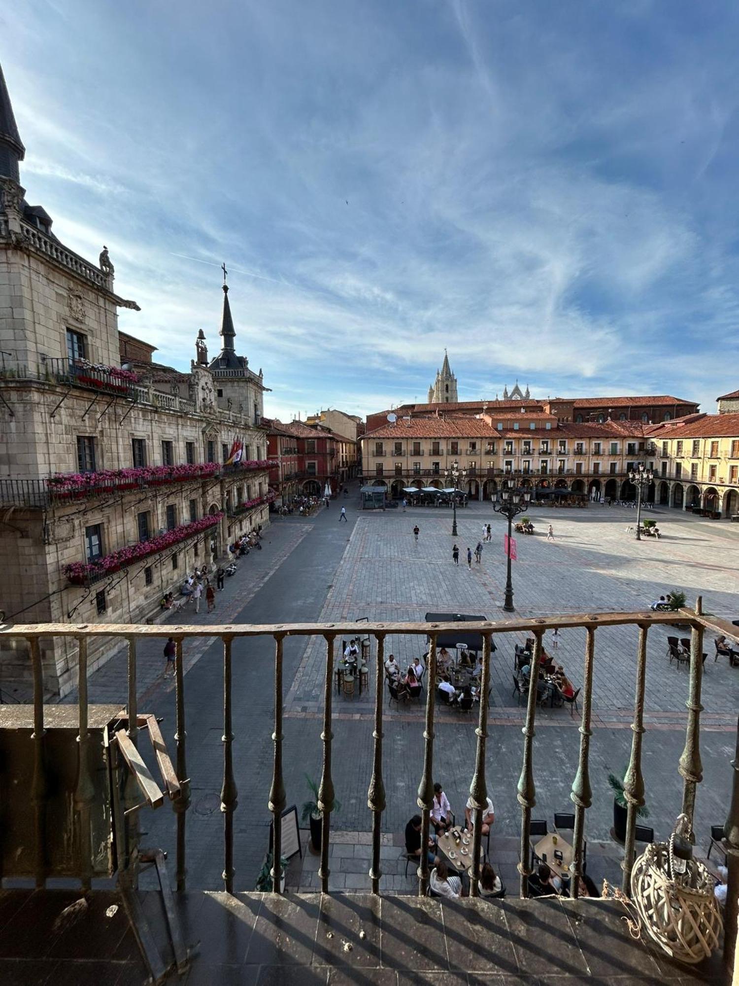 Old Town Plaza Mayor * Leon