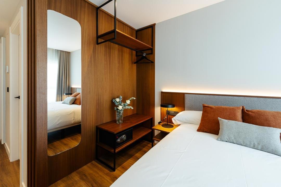 2h Living * León