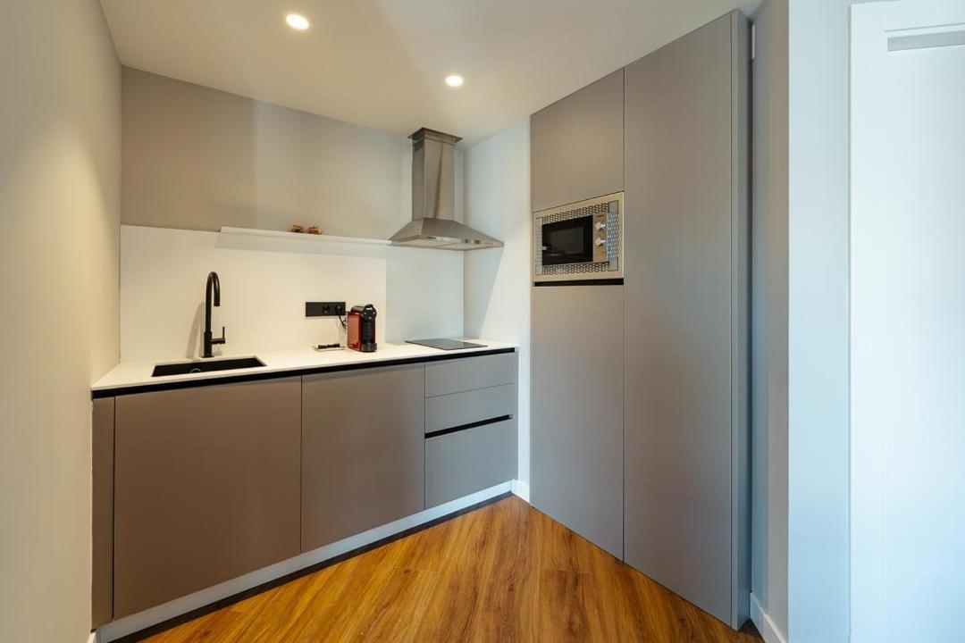 Apartment 2h Living