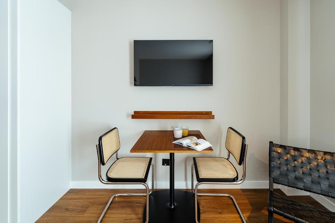 2h Living Apartment *