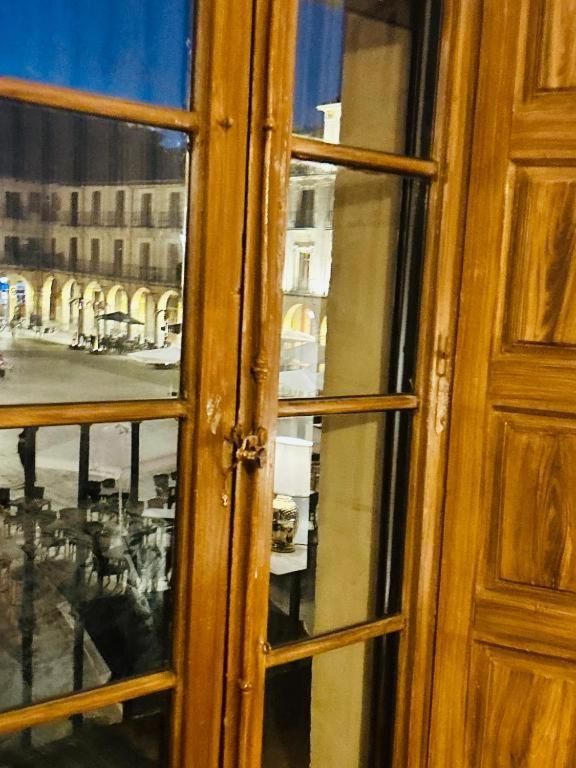 Arquitecto De La Vida- Plaza Mayor * León