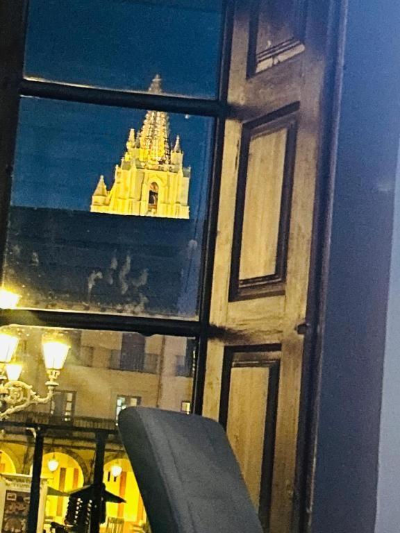 Arquitecto De La Vida- Plaza Mayor León