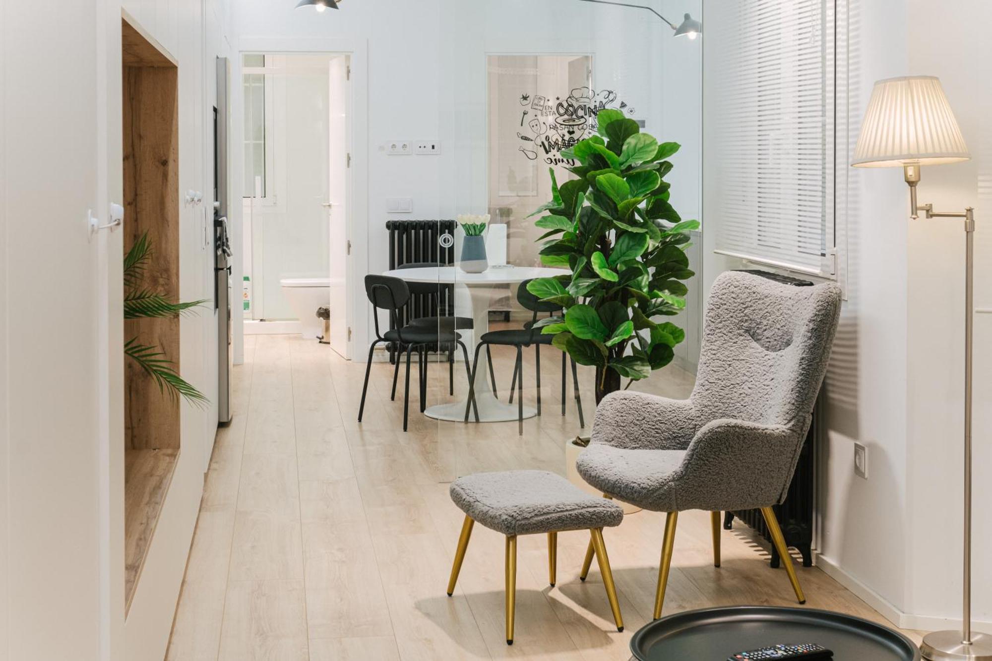 Lujoso Y Amplio Con Parking Incluido Apartment Leon