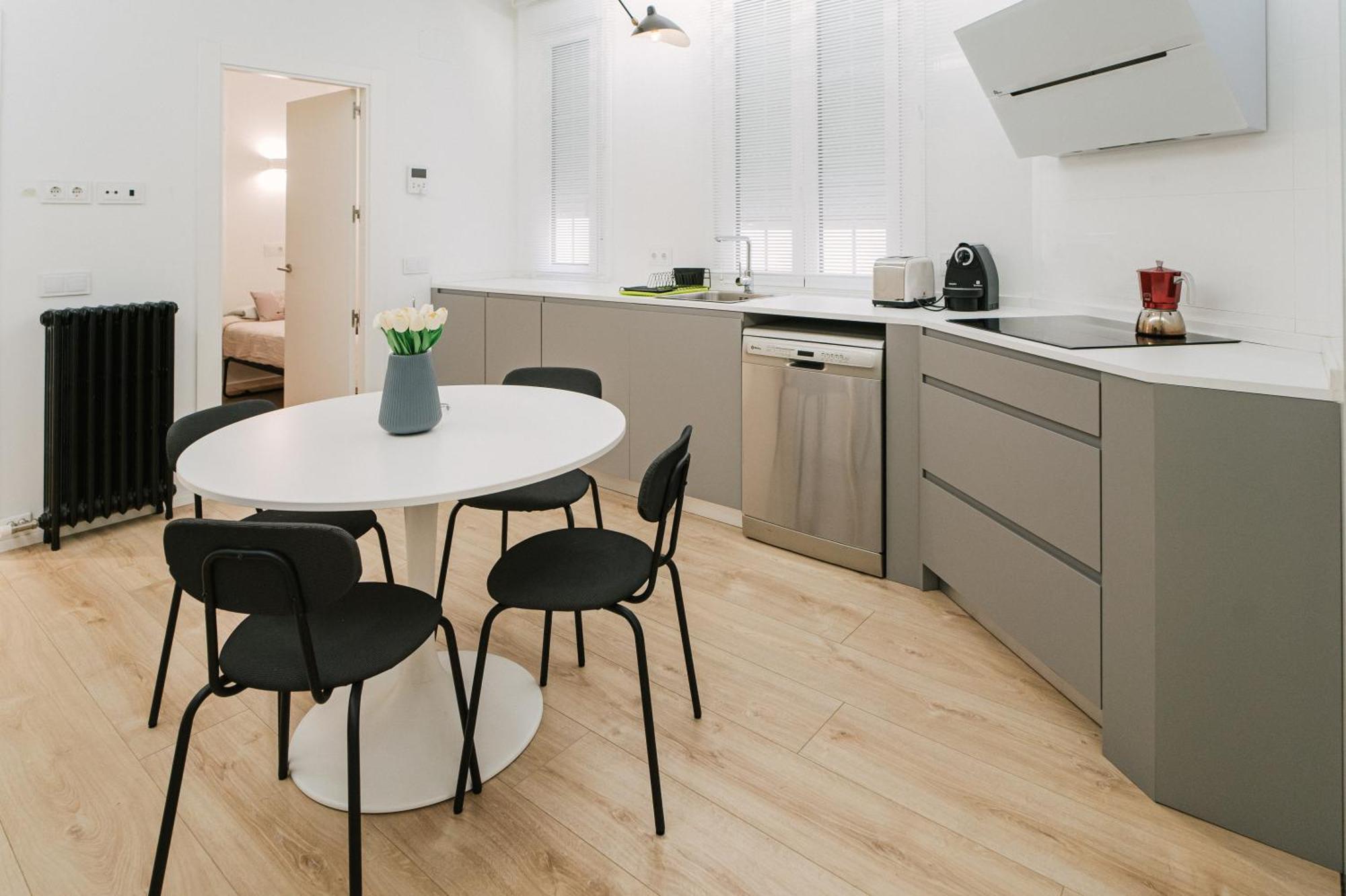 Apartment Lujoso Y Amplio Con Parking Incluido