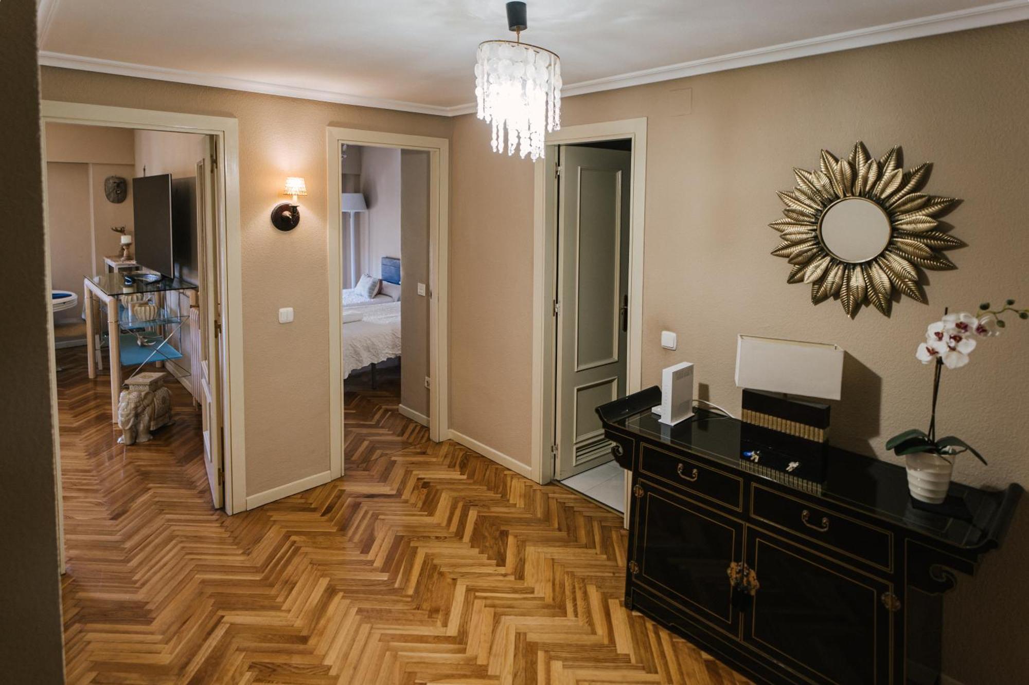 Plaza Mayor Humedo Con Parking Incluido Apartamento *