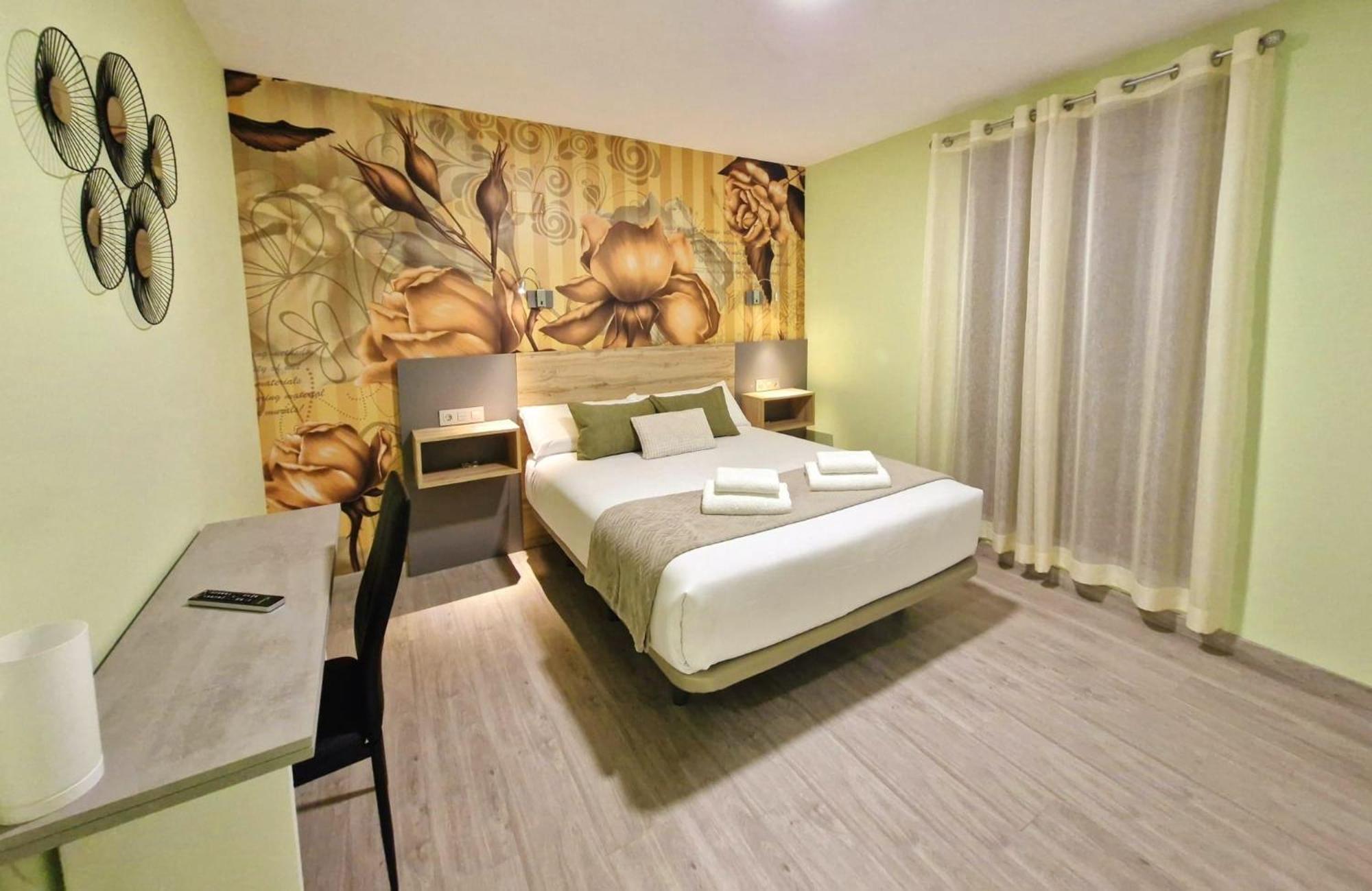 Feeling - Suites&rooms Pensión León