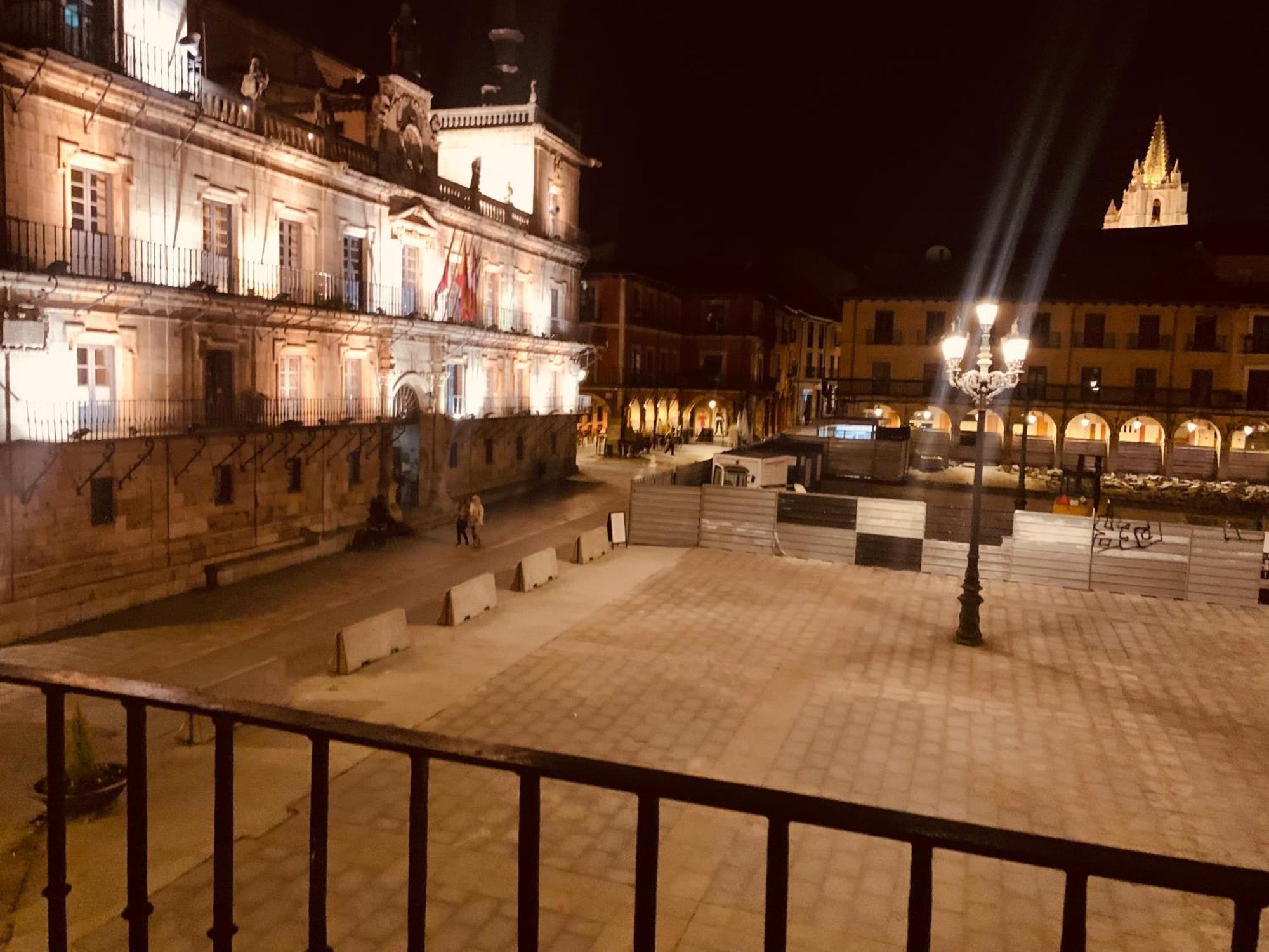 Arquitecto De La Vida- Plaza Mayor León