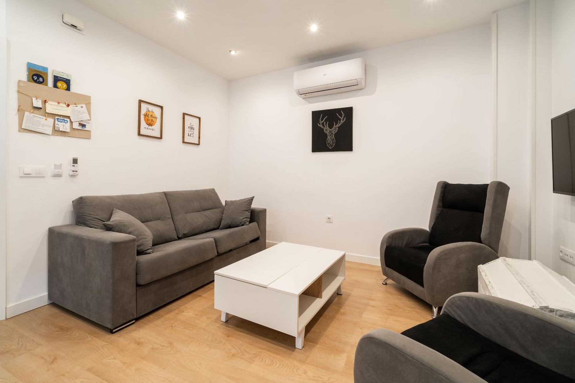 Ng Plaza Mayor Apartment
