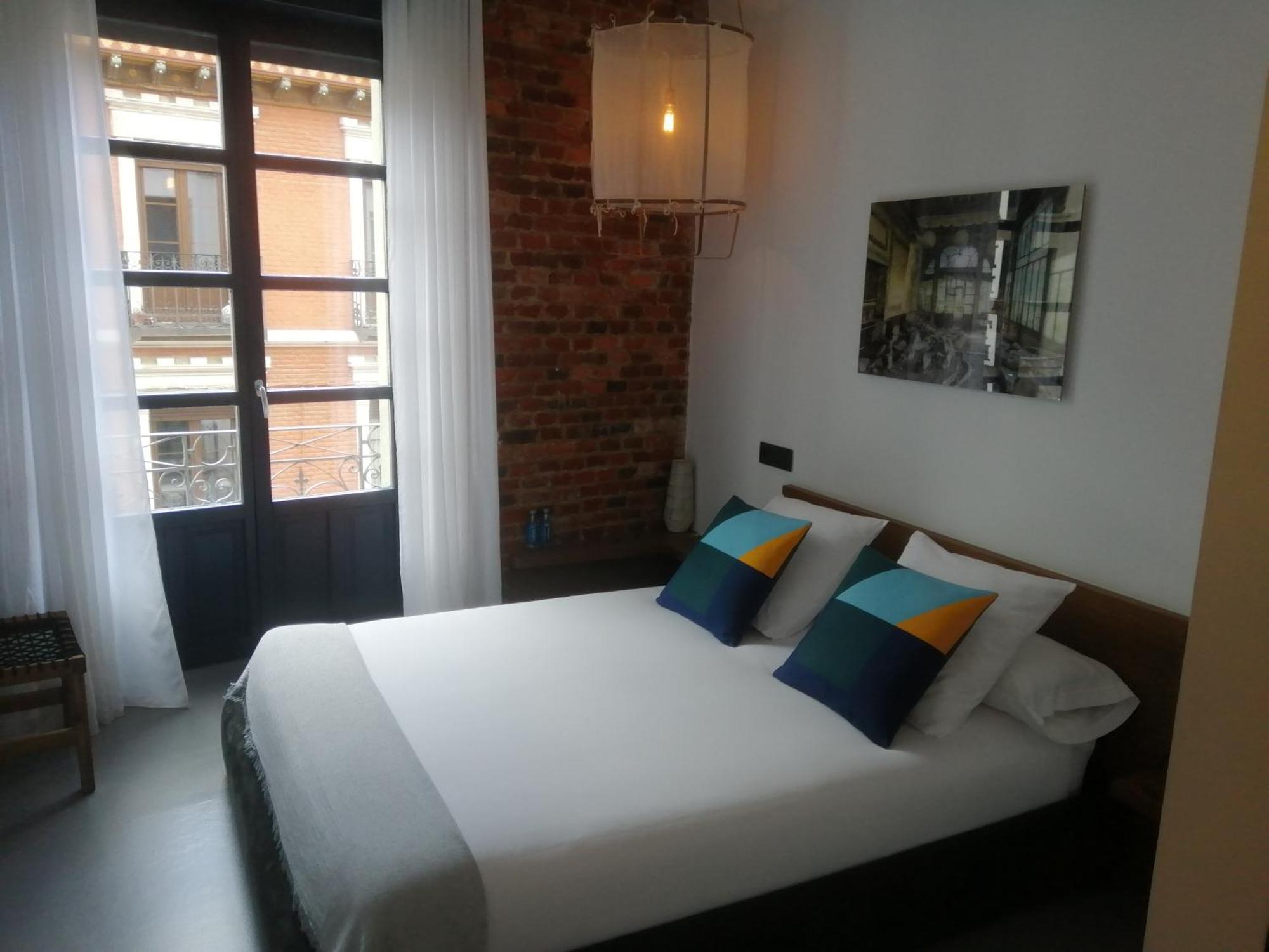 13 Guest house Leon