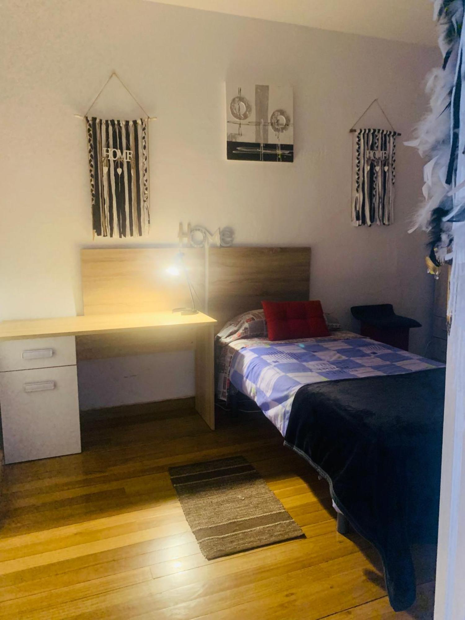 Plaza Mayor- Single Bed and breakfast León