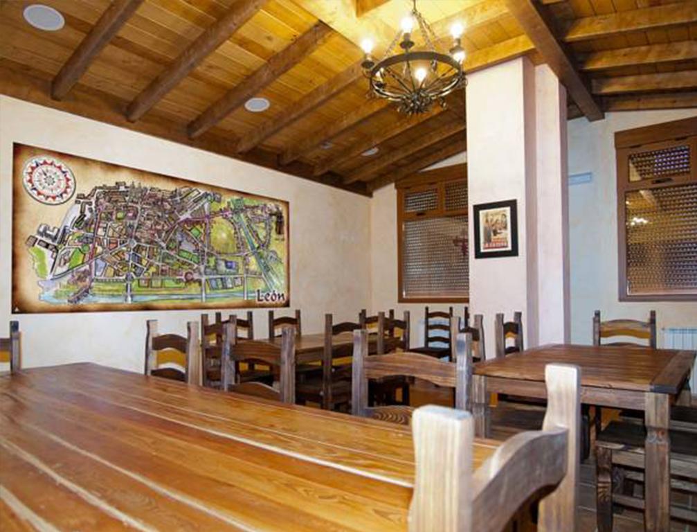 Santo Tomás De Canterbury Hostal