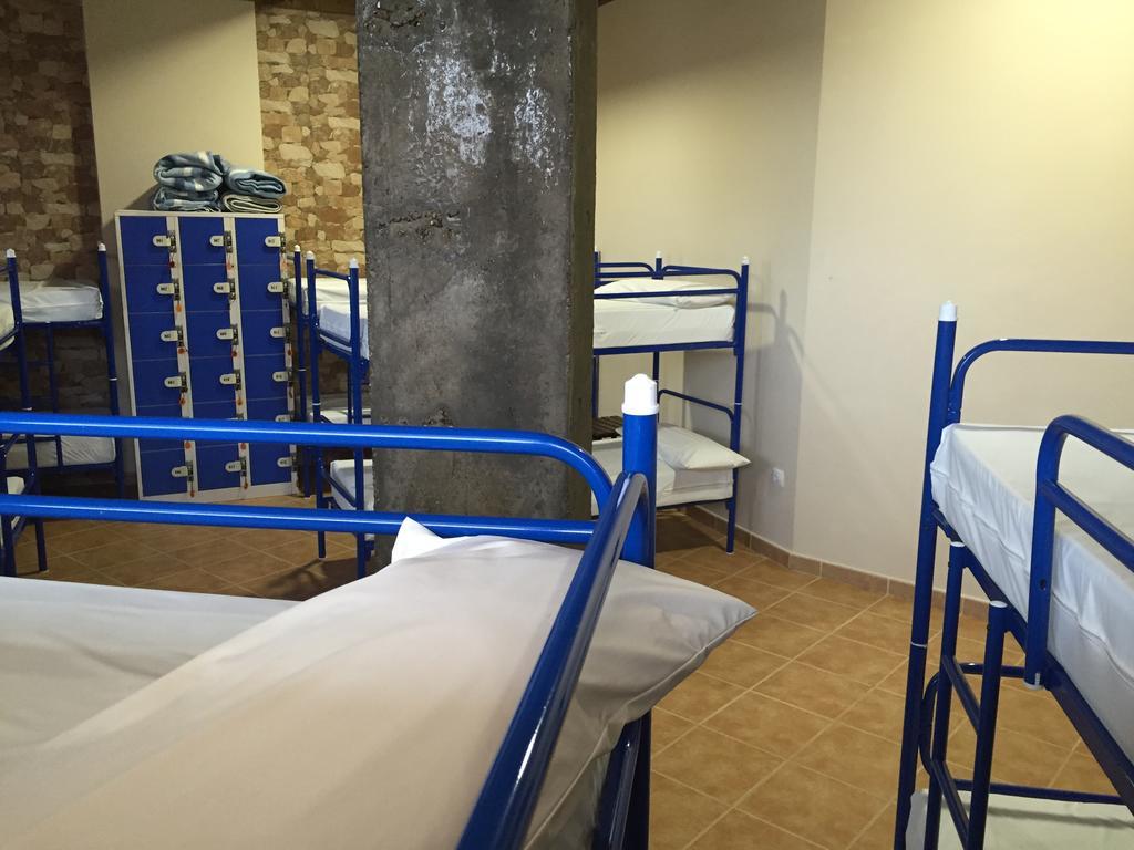 Santo Tomás De Canterbury Hostal *