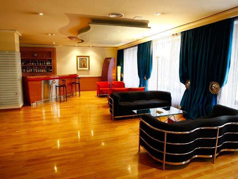 Hotel Occidental Alfonso V 4*