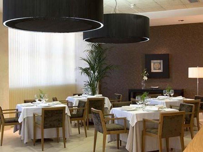 Hotel Cortes De 4*