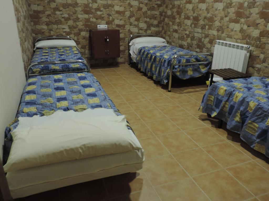 Hostal Santo Tomás De Canterbury *
