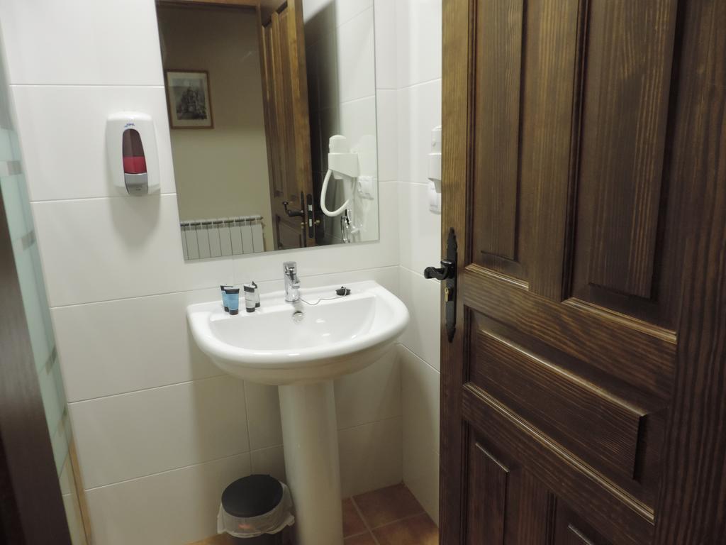 Santo Tomás De Canterbury Hostal *